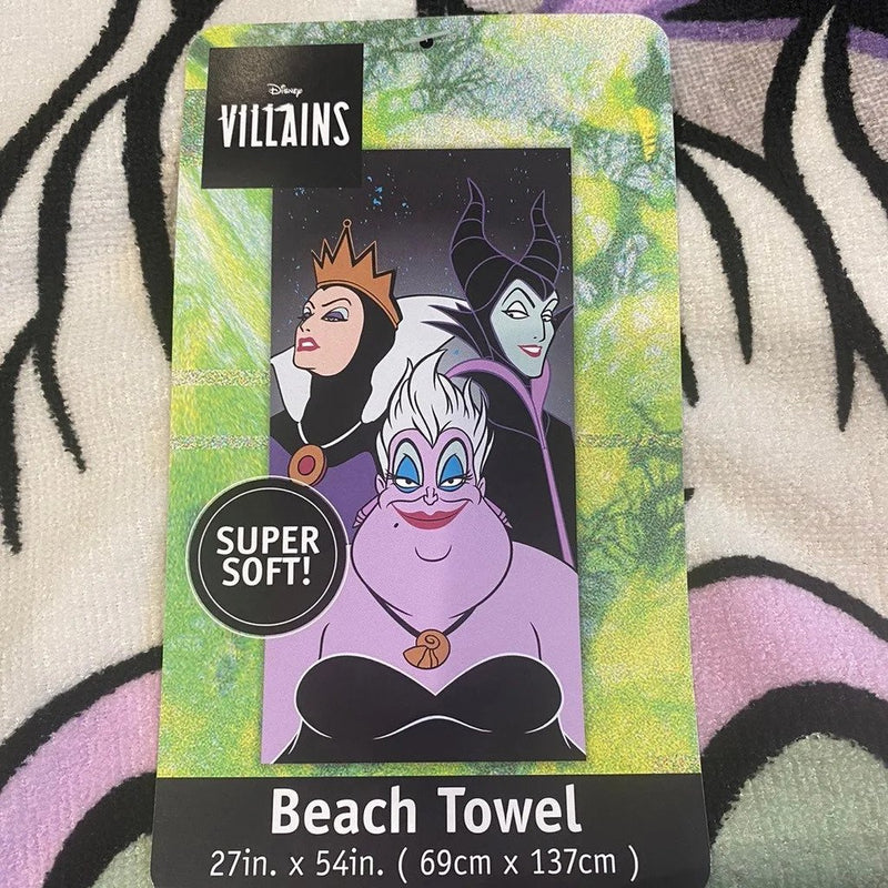 Disney  Villains "Up Close" - Beach Towel - 27 in. x 54 in.