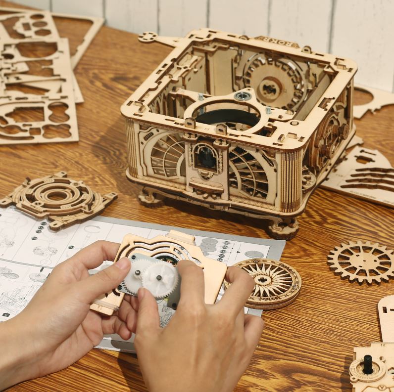 DIY 3D Moving Gears Puzzle - Classic Gramophone - 424 pcs - Flashpopup.com